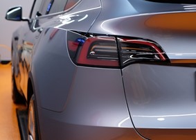 tesla yatay galeri